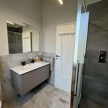 Holiday home Gru Lucca